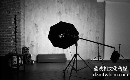 公司宣传片制作上的镜头调度目的是什么？
